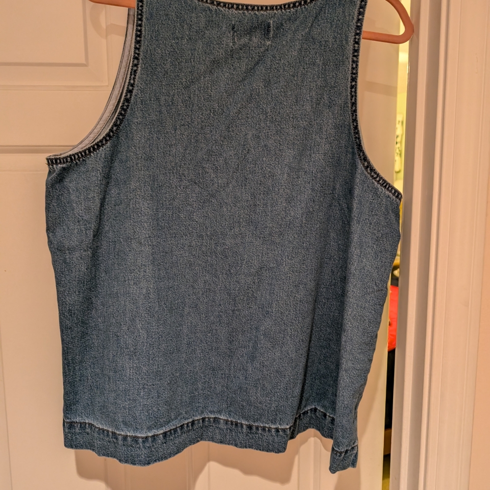 Universal Thread Denim Blue Sleeveless Top - Picture 2 of 7